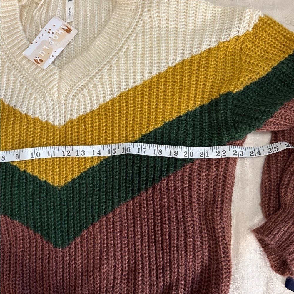 Colorblock Knit Sweater - Picture 3 of 5